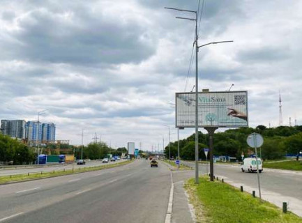Призма A в Киеве, 3x6  Саперно-Слобідська вул., 26 - 654475 фото 1