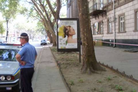 Беклайт B у Одесі, 1.2x1.8  Пушкінська вул., 18 Фото 1