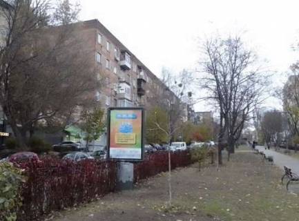Ситилайт B в Киеве, 1.2x1.8  Марії Приймаченко бульв., , 3, бульварна частина  фото 1