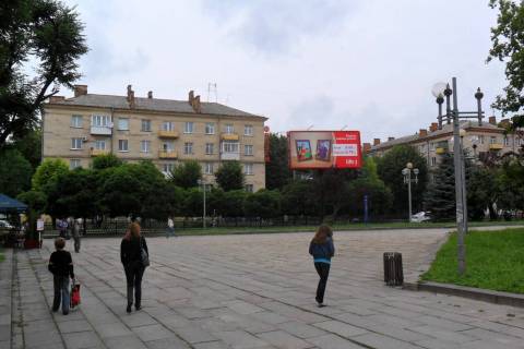 Білборд, Бігборд (Борд)  A у Василівці, 3x6  Миру просп., 9 Фото 1