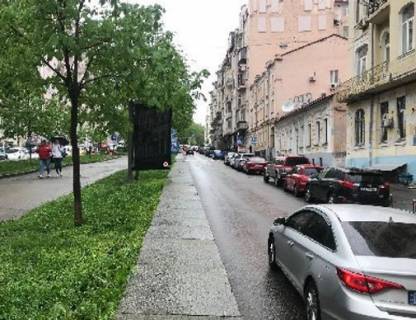 Ситилайт A в Киеве, 1.04X1.7  Антоновича вул., 11 фото 1