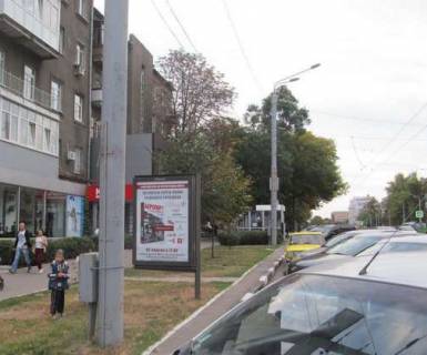 Ситилайт B в Харькове, 1.2x1.8  Науки просп. (Леніна просп.), 10 (№1) фото 1