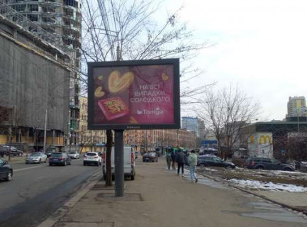 Скроллер A в Киеве, 2.3x3.14  Іллєнка Юрія вул., 5 Б - 654002 фото 1