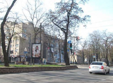 Скроллер A в Киеве, 1.2x1.8  Нижній Вал вул., 43 бульварна чатина - 653797 фото 1