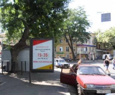 Ситилайт B в Одессе, 1.2x1.8  Троїцька вул., 51 - Преображенська вул. фото 1