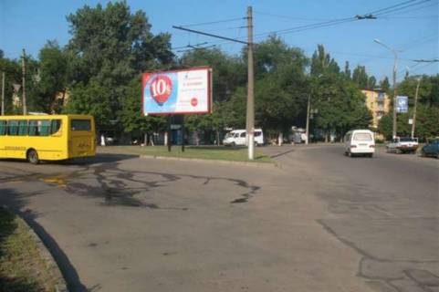 Білборд, Бігборд (Борд)  A у Кривому Розі, 3х6  Ватутіна вул., 72 Фото 1