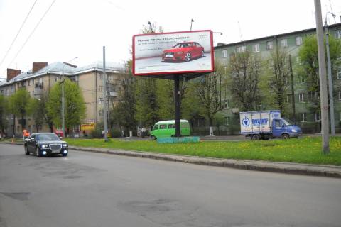 Билборд A в Львове, 3x6  Городоцька вул. - Кузневича Г. вул. фото 1