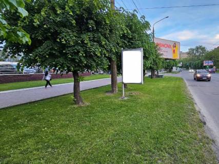 Ситилайт B в Черновцах вул. Героїв Майдану, 71, ТЦ Майдан фото 1