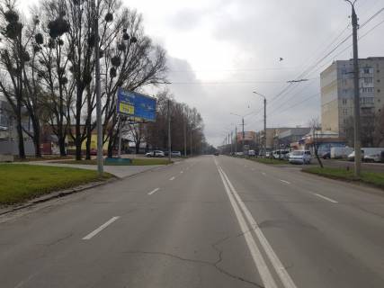 Билборд B в Черновцах вул. Південно-Кільцева, 14а, OnDe гастрогалерея фото 1