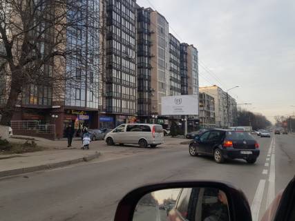 Билборд B в Черновцах вул. Головна, 216 фото 1