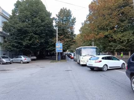 Сiтiлайт B у Чернівцях вул. Садова, 8-12, перехрестя з вул. Братів Руснаків та Першотравневою Фото 1