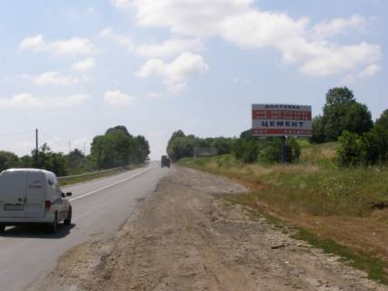 Билборд A в Черновцах мікрорайон Коровія, центр. АЗС, торговий центр, автомийка фото 1