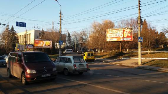 Билборд A в Черновцах вул. Руська - Фастівська, транспортна розвилка фото 1