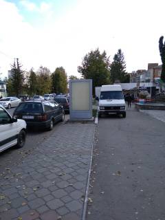 Ситилайт A в Волочиске, 1,14х1,72м.  вул. Незалежності, 13 фото 1