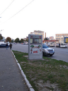 Ситилайт B в Волочиске, 1,14х1,72м.  вул. Незалежності, 25 фото 1