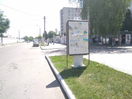 Сiтiлайт A у , Волочиськ, Хмельницька обл. (Волочиськ, Хмельницька обл.), 1,17х1,79м.  вул. Незалежності, 7 Фото 1