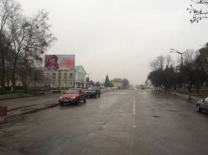Білборд, Бігборд (Борд)  B у Житомирі РАДОМИШЛЬ. СОБОРНА ПЛОЩА. БАЗАР  центр, автостанція, напроти универмаг (з "Сільпо"-200м) в центр Б Фото 1