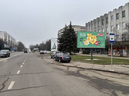 Билборд A в Ужгороде, 3x6  пл. Кирила та Мефодія 4 фото 1