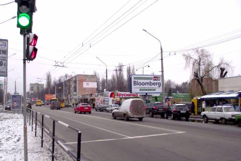 Билборд A в Полтаве, 3х6  вул. І.Мазепи, 11 (зуп. «Алмазна») білборд фото 1