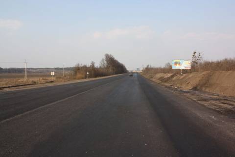 Билборд A в Житомире, 3x6  траса  Виступовичі - Житомир - Могилів-Подільський М-21  171+950 (ліво), ТЦ РИНГ, зупинка фото 1