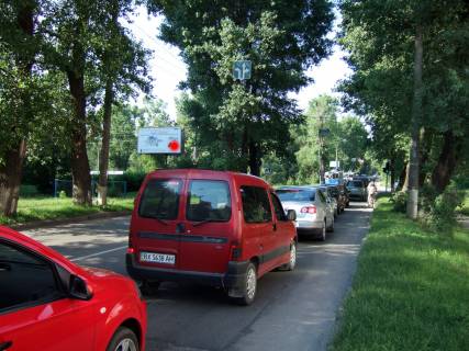 Білборд, Бігборд (Борд)  B у Хмельницькому, 3*6  перехрестя Старокостянтинівське шосе - вул.Прибузька (висотка). неподалік: автостоянка, шиномонтаж, АЗК, супермаркет "Вопак", непродовольчий ринок (від центру) Фото 1