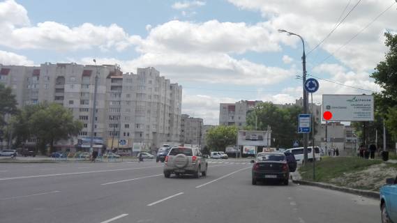 Билборд A в Хмельницком, 3*6  Т-подібне перехрестя вул.Трудова - вул.Заводська. неподалік: оптові бази буд матеріалів, автосалони (в центр) [ліве вухо] фото 1