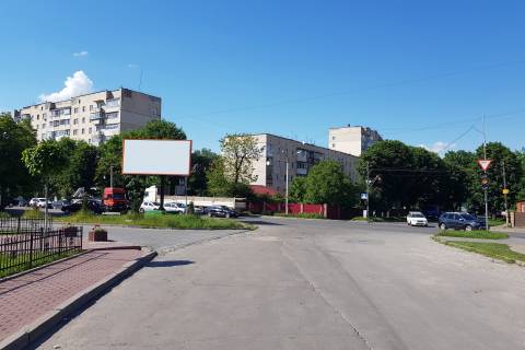 Билборд A в Хмельницком, 3*6  перехрестя вул.Пілотська - вул.Трудова. неподалік: Супермаркет "АТБ", СТО АТЛ, меблевий мега маркет, іграшковий маркет, АЗК "УкрНафта", елітна приватна забудова фото 1