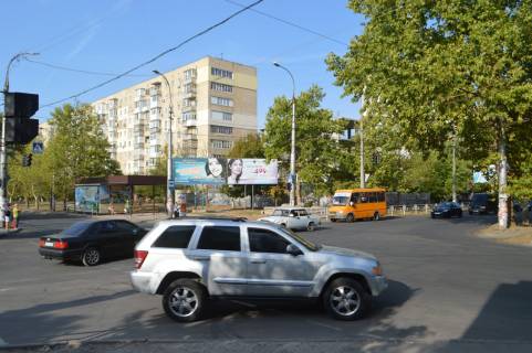Билборд B в Херсоне І.Богуна вул../Лавреньова вул.(зупинка) фото 1