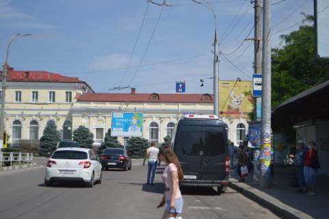 Билборд A в Херсоне Ушакова пр./Привокзальна пл. фото 1