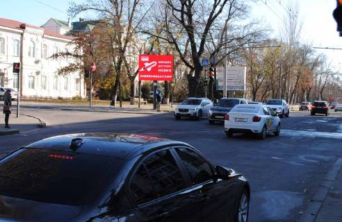 Билборд  в Херсоне Ушакова пр./ Театральна вул. фото 1