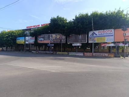 Призматрон, Призма A у Бердичеві Соборна 1 призма центральна ліва - 574346 Фото 1