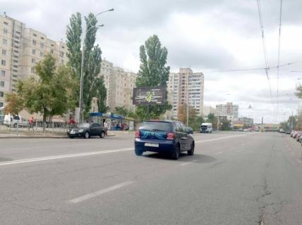 Билборд B в Киеве, 3х6  вул.Гер.Дніпра,38 ТЦ OASIS ст.м.Гер.Дніпра фото 1