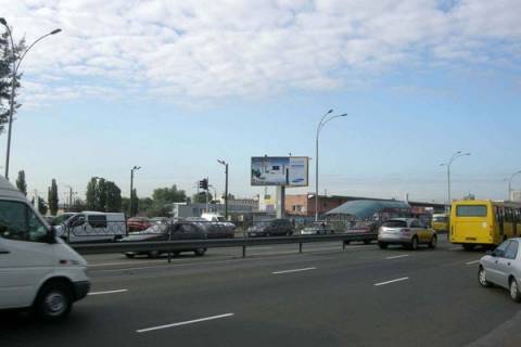 Призма A в Киеве, 3х6  Броварський просп. (ст.м. «Лісова», Даринок)-в центр - 296351 фото 1