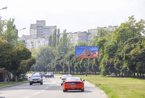 Билборд A в Харькове, 3х6  Нескорених (Героїв Праці) вул., 35, в центр фото 1