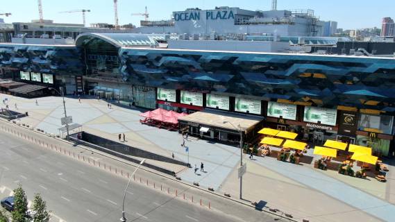 Видеоборд A в Киеве, 7x4  ТЦ Ocean Plaza, вул. Антоновича, 176, 9 екранів - 497080 фото 1
