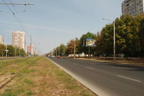 Билборд A в Харькове, 3х6  Перемоги пр-т, 56, з центру фото 1