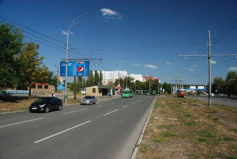 Билборд B в Харькове, 3х6  Перемоги пр-т, 75-А, з центру фото 1