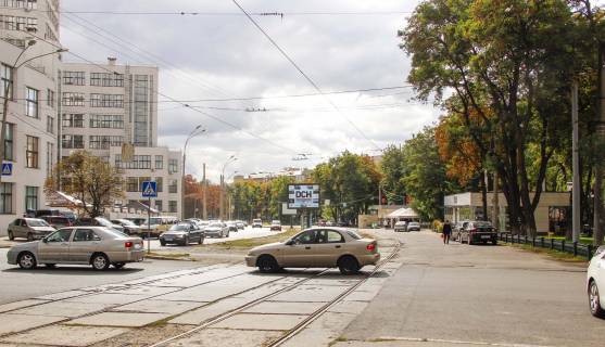 Бэклайт B в Харькове, 3,1х2,2  Незалежності пр-т, 5-б - Леся Курбаса (Ромен Роллана) вул., з центру, VIP фото 1