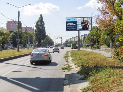 Билборд A в Днепр (Днепропетровск), 3х6  Тракторобудівників пр-т, 79/42-а, в центр фото 1