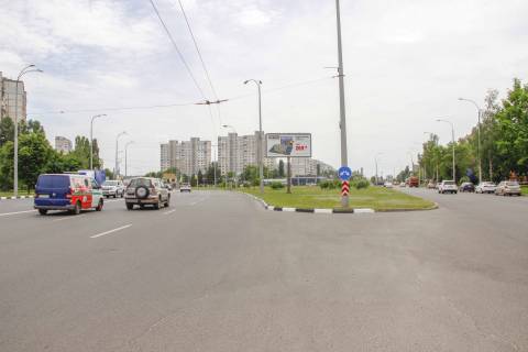 Билборд A в Харькове, 3х6  Людвіга Свободи пр-т (навпроти б. № 34), в центр фото 1