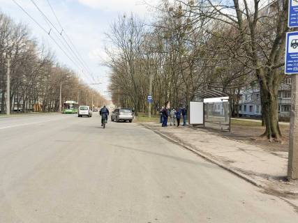Ситилайт A в Харькове, 1,24х1,84  Гвардійців-Широнінців вул., 38 фото 1