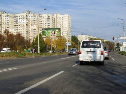 Білборд, Бігборд (Борд)  B у Харкові, 3х6  Гвардійців-Широнінців вул., 15/46 Фото 1