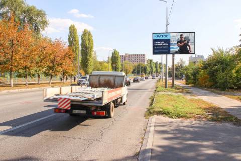 Білборд, Бігборд (Борд)  A у Харкові, 3х6  Аерокосмічний (Гагаріна) пр-т - Планерна вул., 53, з центру Фото 1