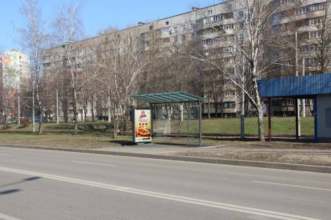 Сiтiлайт A у Харкові, 1,24х1,84  Тракторобудівників, 142 (зупинка 606-й мікрорайон), в центр Фото 1