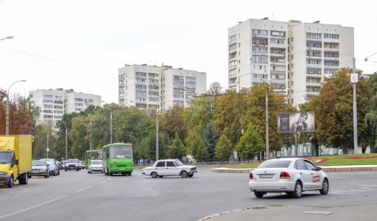 Призматрон, Призма A у Харкові, 3х6  23 Серпня вул., 59 - Космонавтів вул., в центр - 471223 Фото 1