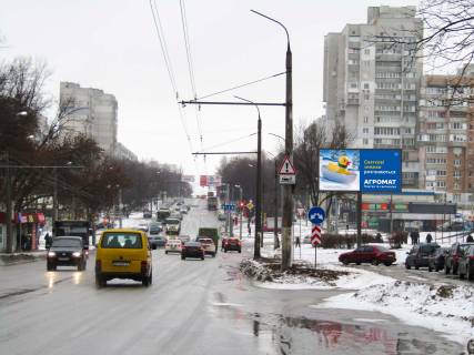 Билборд A в Харькове, 3х6  Гвардійців-Широнінців вул., 44 фото 1