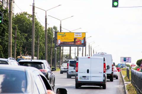 Билборд B в Днепр (Днепропетровск), 3х6  Тракторобудівників пр-т, 92, в центр фото 1