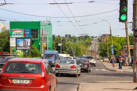 Скроллер B в Харькове Деревянко ул., 17 - Балакирева ул., VIP, в центр - 185713 фото 1