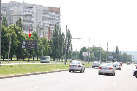 Билборд B в Харькове, 3х6  Перемоги пр-т, 48, в центр фото 1