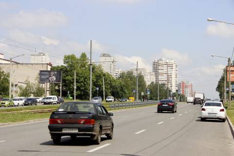 Білборд, Бігборд (Борд)  B у Харкові, 3х6  Перемоги пр-т, 53, з центру Фото 1